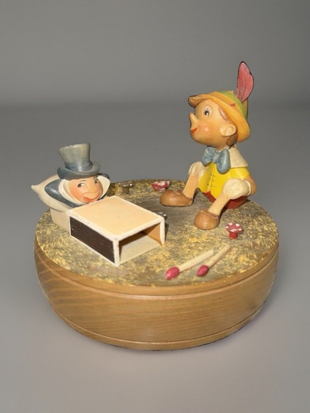 ANRI VTG Pinocchio & Jiminy Cricket Swiss Reuge Music Box"Give A Little Whistle"